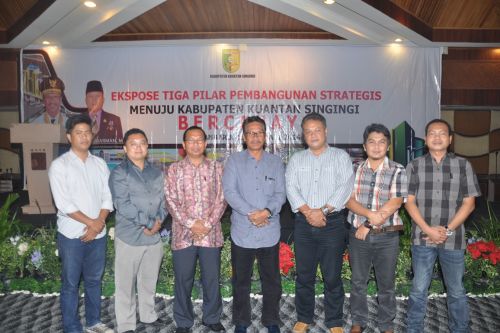 Pemuka Masyarakat Kuansing di Pekanbaru Apresiasi Pembangunan Tiga Pilar